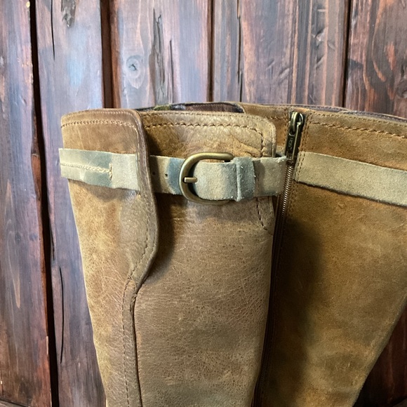 UGG AUSTRALIA DARCIE DISTRESSED HEAVY LEATHER SIDE ZIP TALL RIDING BOOT 8.5 - Picture 6 of 12